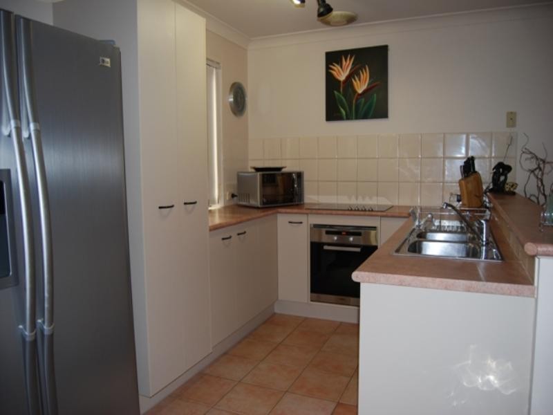 19 Bannister Place, Forest Lake QLD 4078