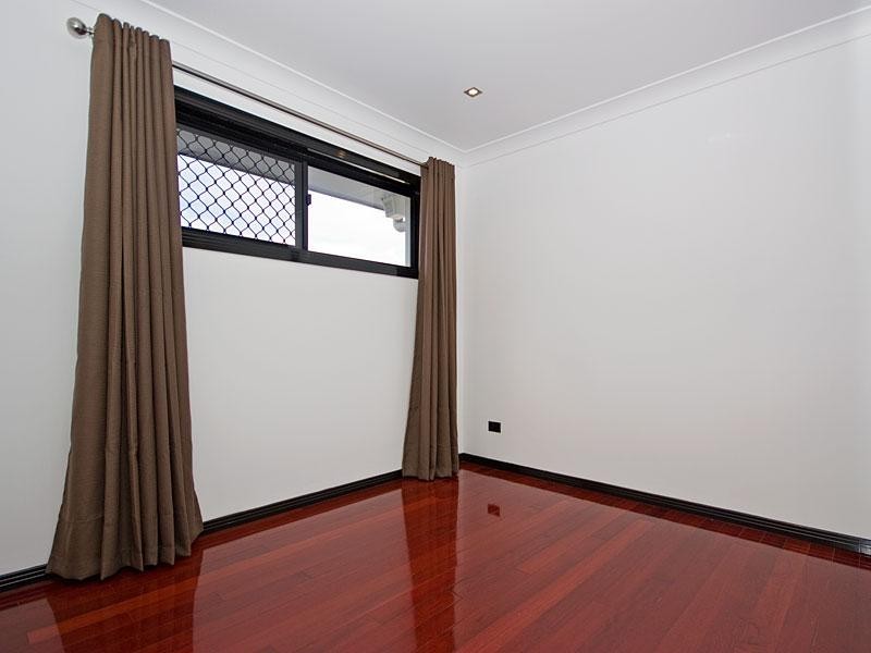 6 Jorgie Close, Eight Mile Plains QLD 4113