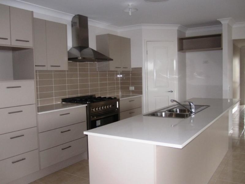 7 Watergum Street, Heathwood QLD 4110