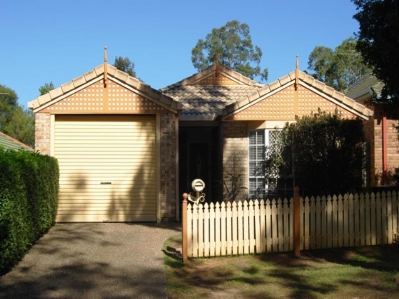 8 Ponderosa Place, Forest Lake QLD 4078