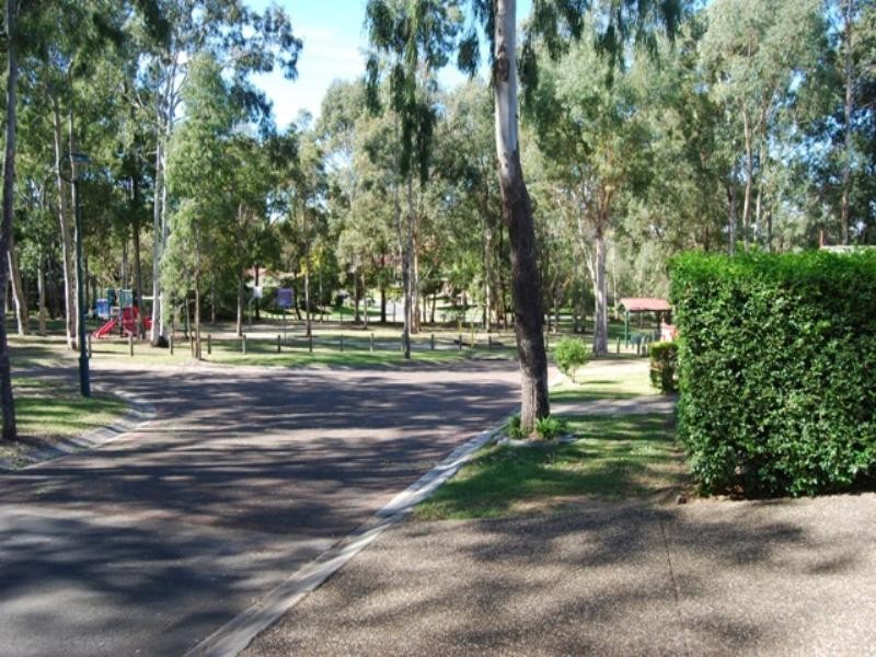 8 Ponderosa Place, Forest Lake QLD 4078