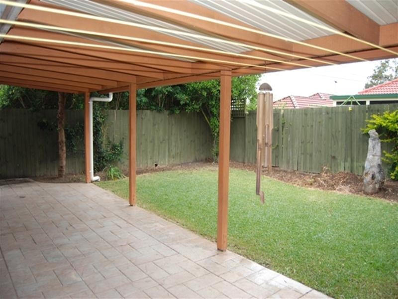 8 Ponderosa Place, Forest Lake QLD 4078