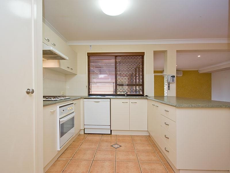 15 Tasman Place, Forest Lake QLD 4078