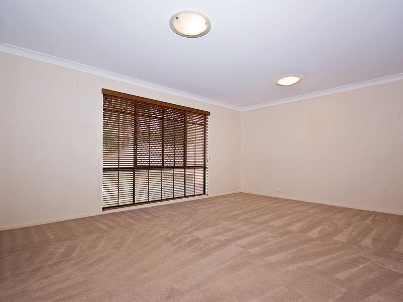 15 Tasman Place, Forest Lake QLD 4078