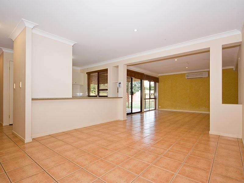 15 Tasman Place, Forest Lake QLD 4078