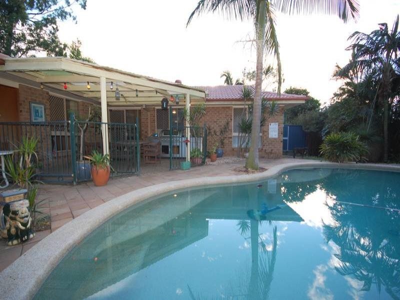 24 Clarendon Circuit, Forest Lake QLD 4078