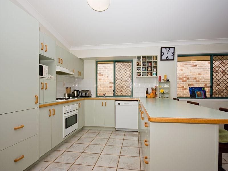 48 Leichhardt Circuit, Forest Lake QLD 4078