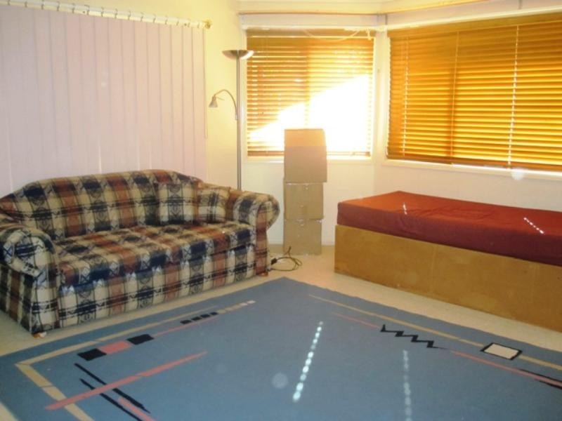 8 Rimu Crescent, Forest Lake QLD 4078