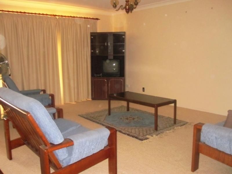 8 Rimu Crescent, Forest Lake QLD 4078