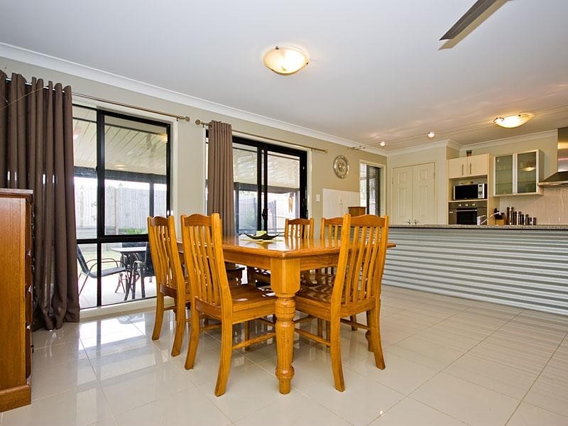 32 Degas Street, Forest Lake QLD 4078