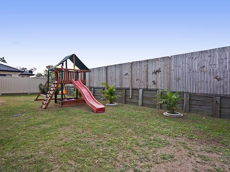 32 Degas Street, Forest Lake QLD 4078