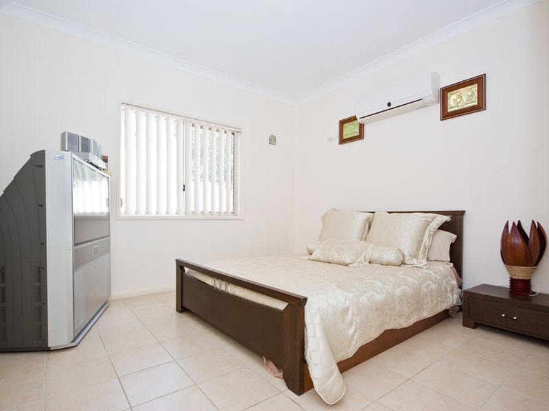 18 Balmoral Place, Forest Lake QLD 4078