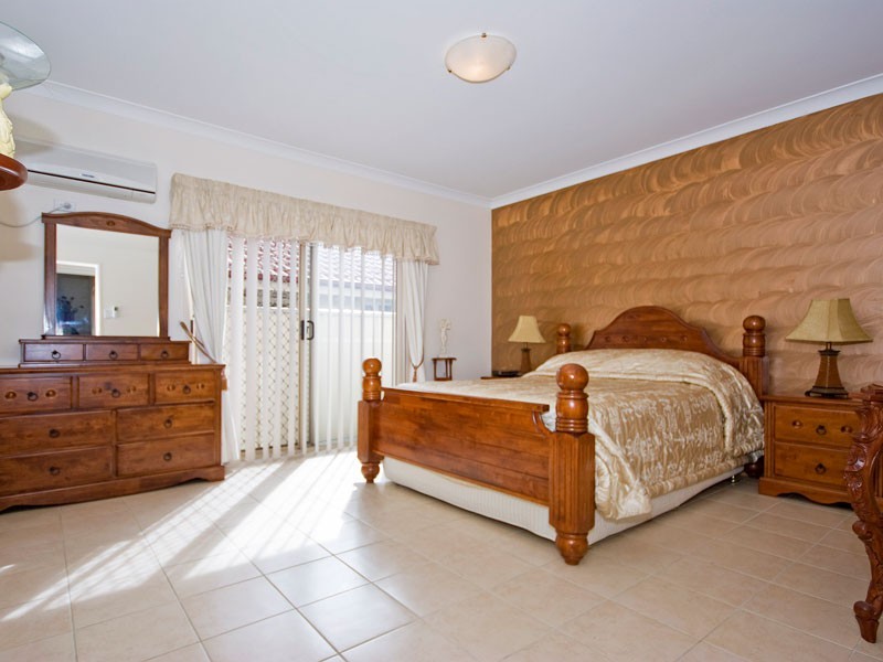 18 Balmoral Place, Forest Lake QLD 4078