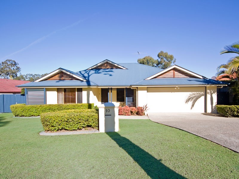 10 Camberwell Place, Forest Lake QLD 4078