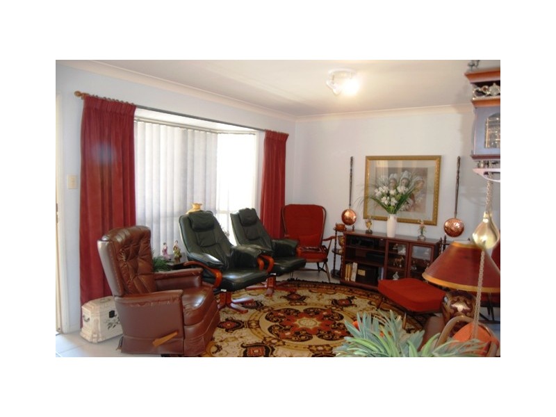 74 Glasshouse Crescent, Forest Lake QLD 4078