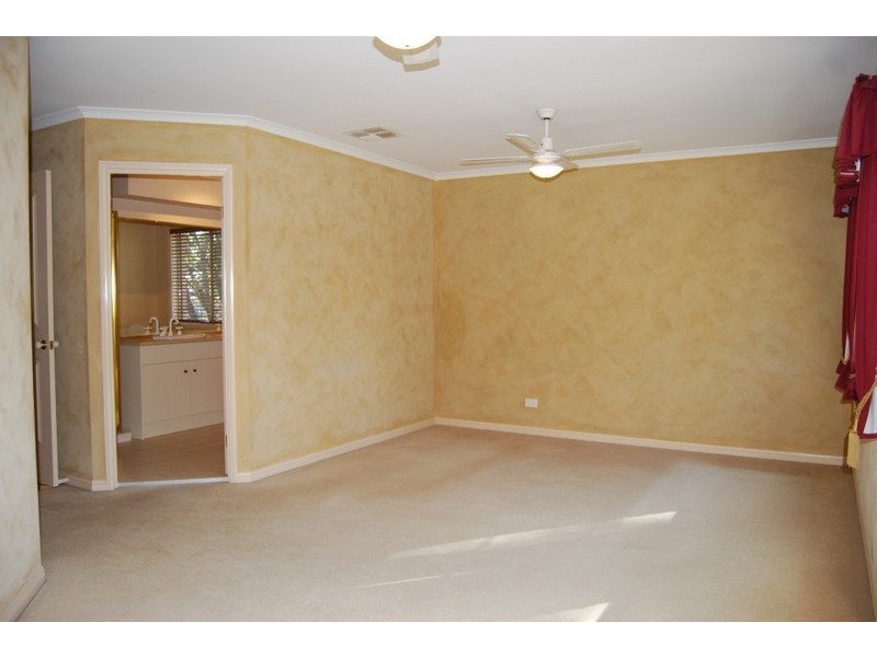 11 Danbulla Crescent, Forest Lake QLD 4078