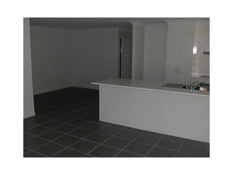 65 Casuarina Circuit, Heathwood QLD 4110