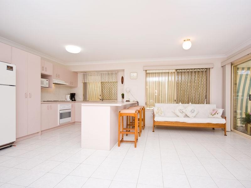 17 Augusta Place, Forest Lake QLD 4078