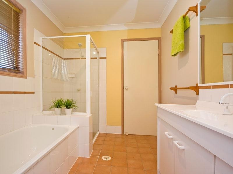 30 Oxley Place, Forest Lake QLD 4078