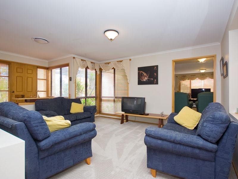 2 Claremont Parade, Forest Lake QLD 4078