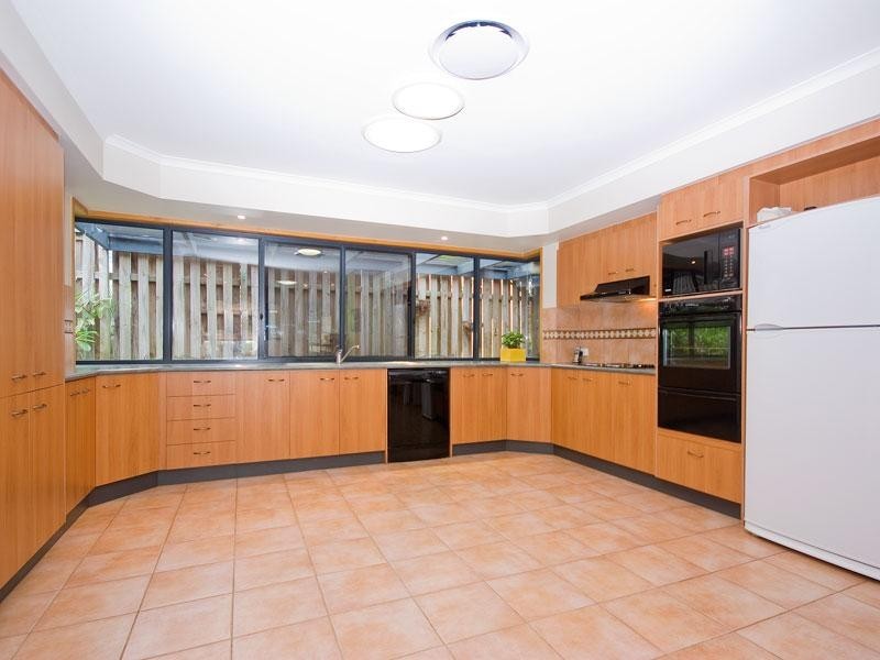 2 Claremont Parade, Forest Lake QLD 4078