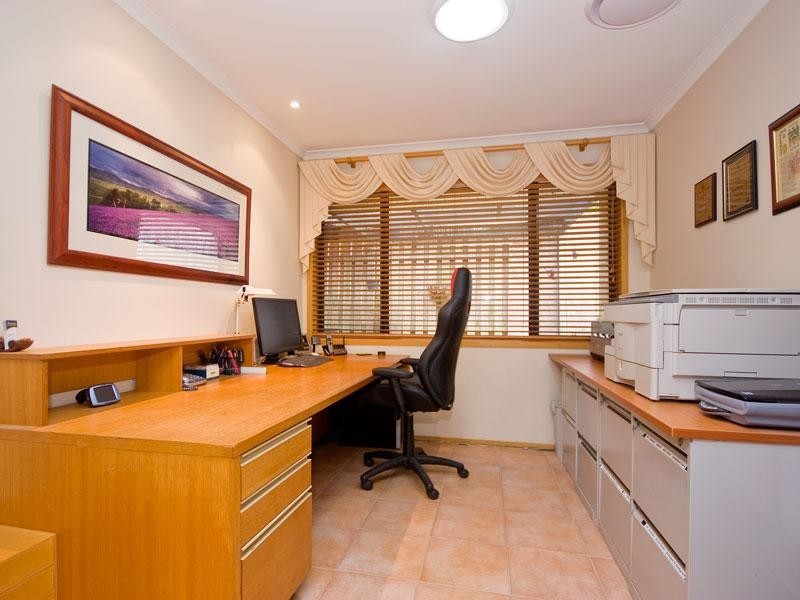 2 Claremont Parade, Forest Lake QLD 4078