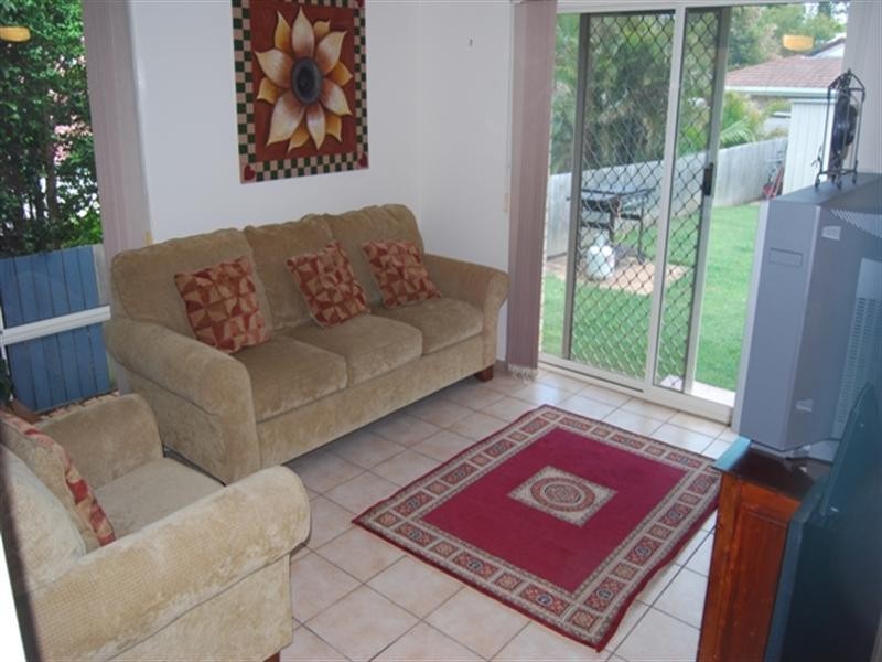 8 Robusta Place, Forest Lake QLD 4078