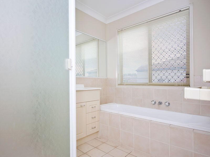 115 Bordeaux Street, Eight Mile Plains QLD 4113