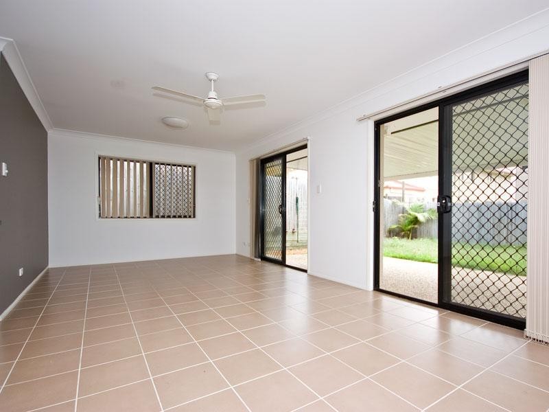 10 Snowy River Circuit, Forest Lake QLD 4078
