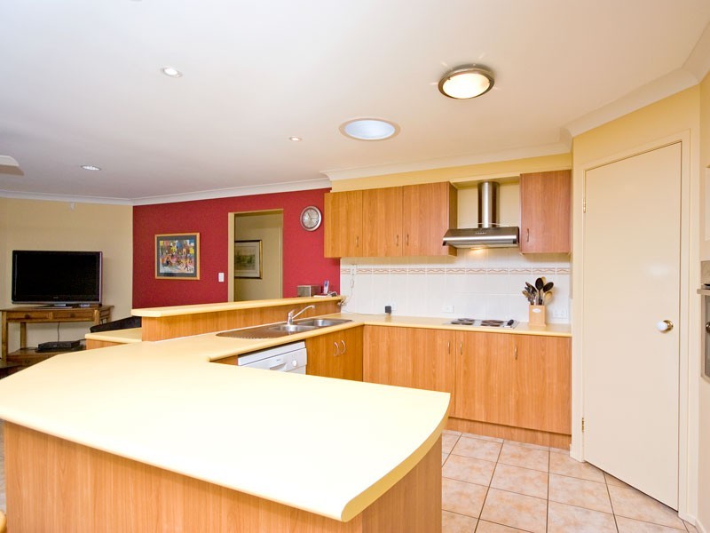 11 Allen Close, Forest Lake QLD 4078