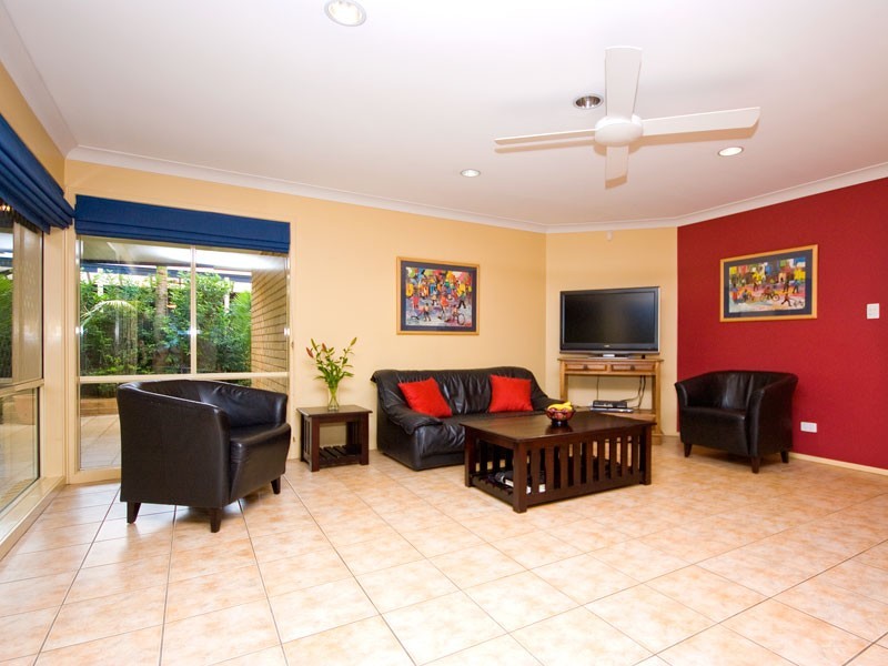 11 Allen Close, Forest Lake QLD 4078