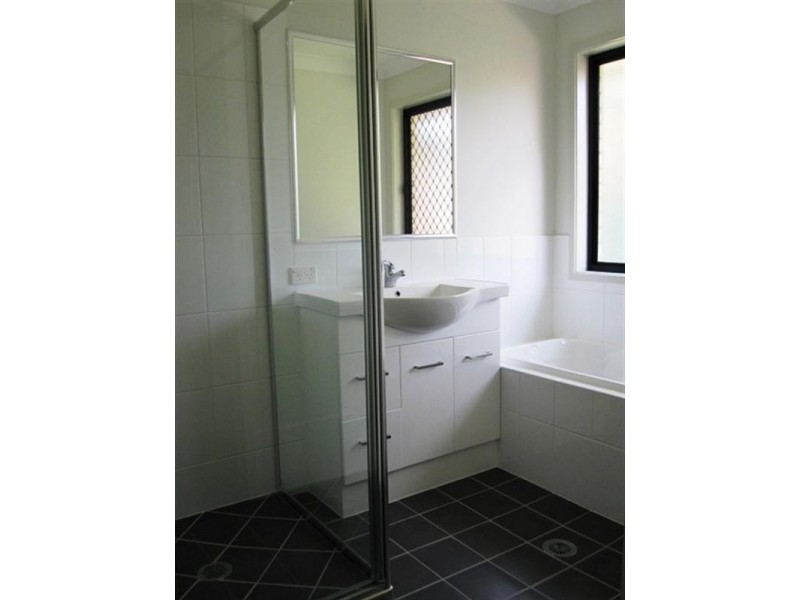 43 Flower Place, Richlands QLD 4077