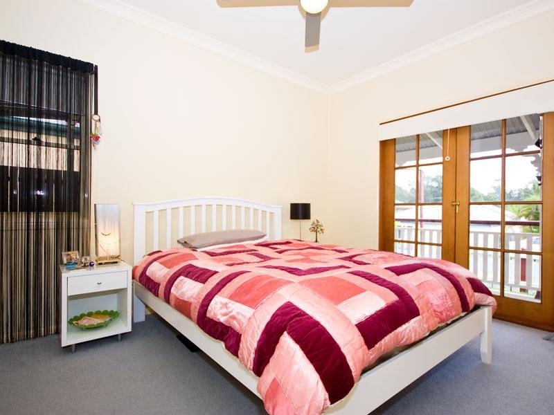 16 Pintail Crescent, Forest Lake QLD 4078