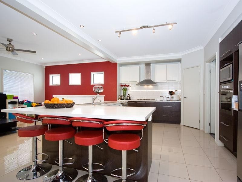 18 St Tropez Street, Forest Lake QLD 4078