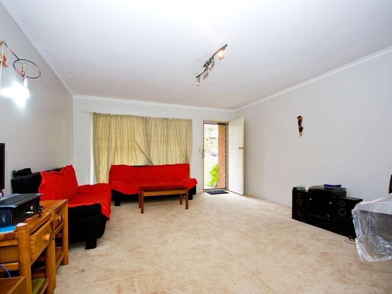 68 Dandenong Road, Jamboree Heights QLD 4074