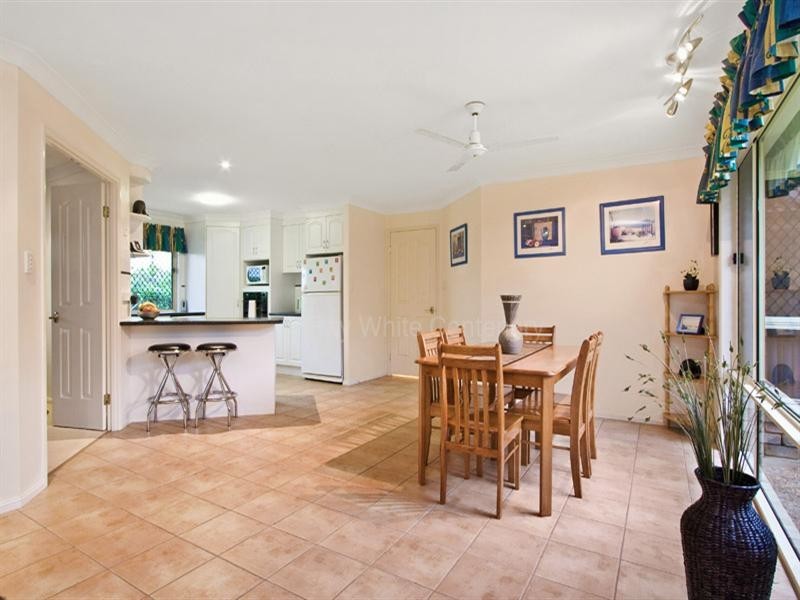 9 Doncaster Place, Forest Lake QLD 4078