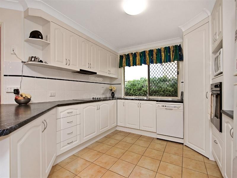 9 Doncaster Place, Forest Lake QLD 4078