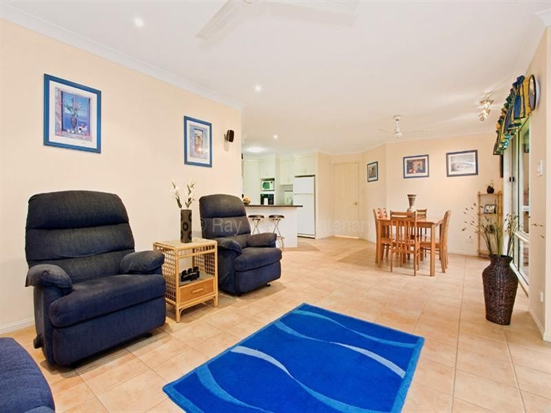 9 Doncaster Place, Forest Lake QLD 4078