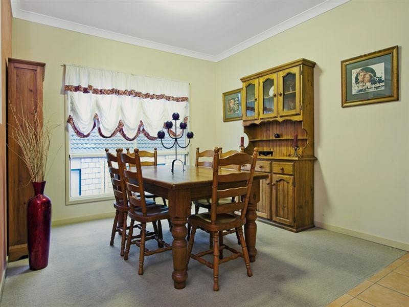 12 Paterson Place, Forest Lake QLD 4078