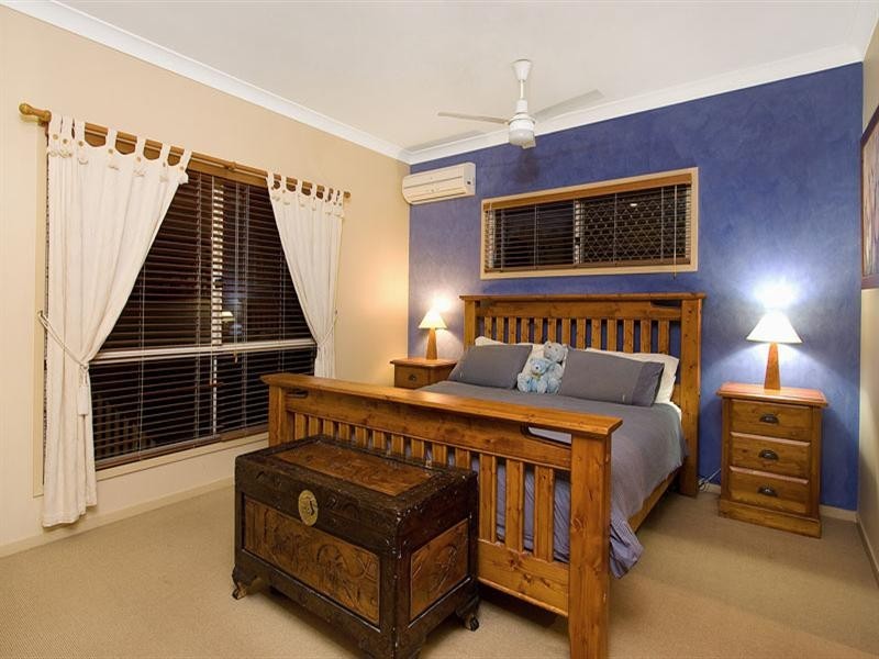 12 Paterson Place, Forest Lake QLD 4078