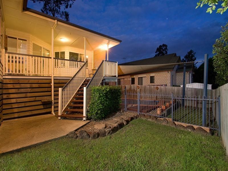 12 Paterson Place, Forest Lake QLD 4078