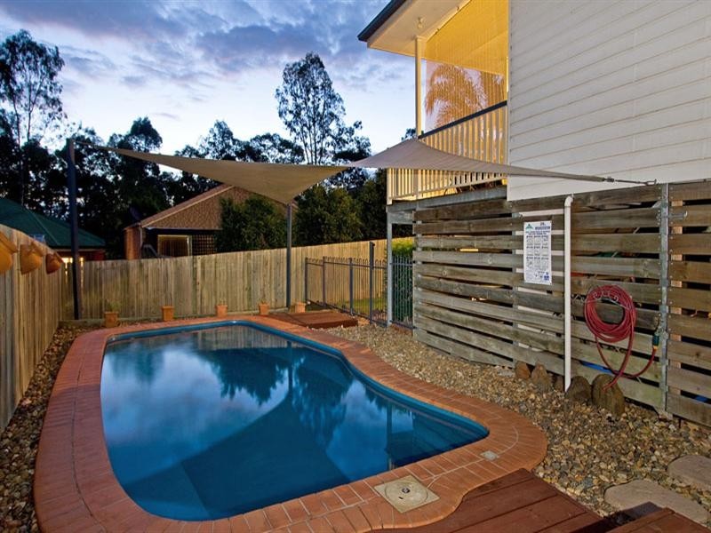 12 Paterson Place, Forest Lake QLD 4078