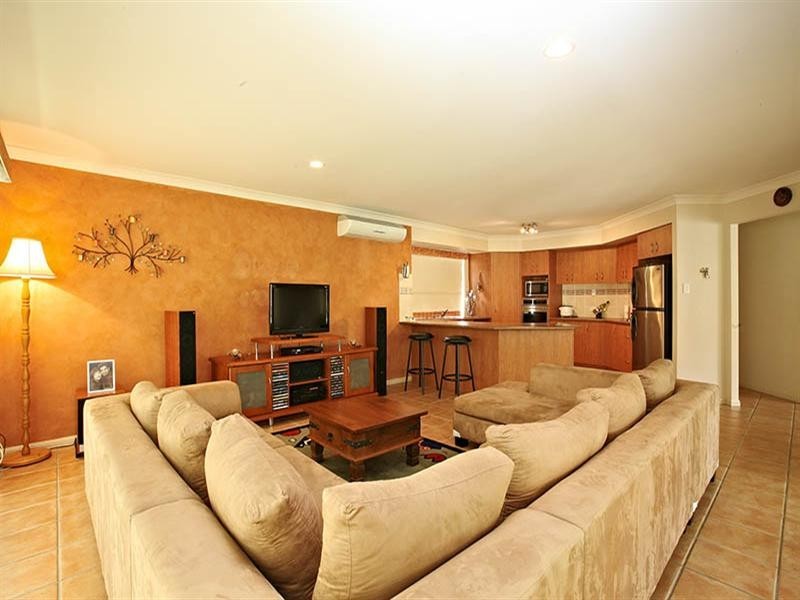 7 St Ives Circuit, Forest Lake QLD 4078