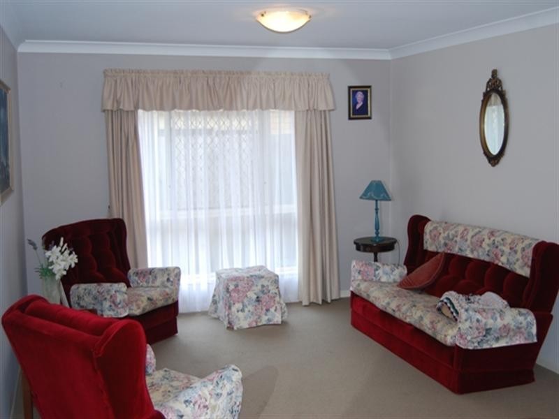 5 Columbus Place, Forest Lake QLD 4078