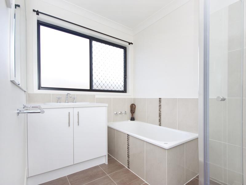 47 Tropical Drive, Forest Lake QLD 4078