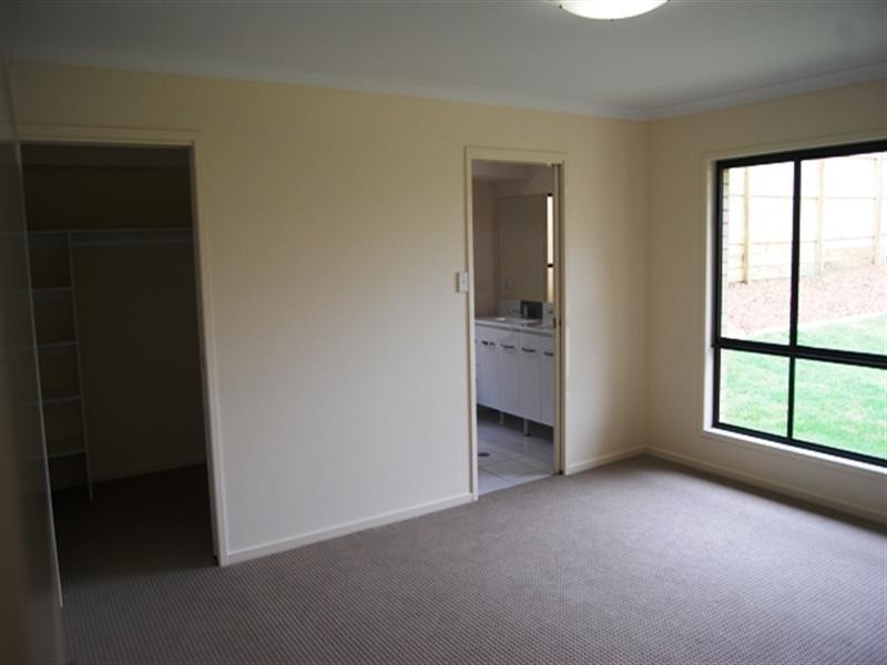 25 Spotted Gum Street, Heathwood QLD 4110