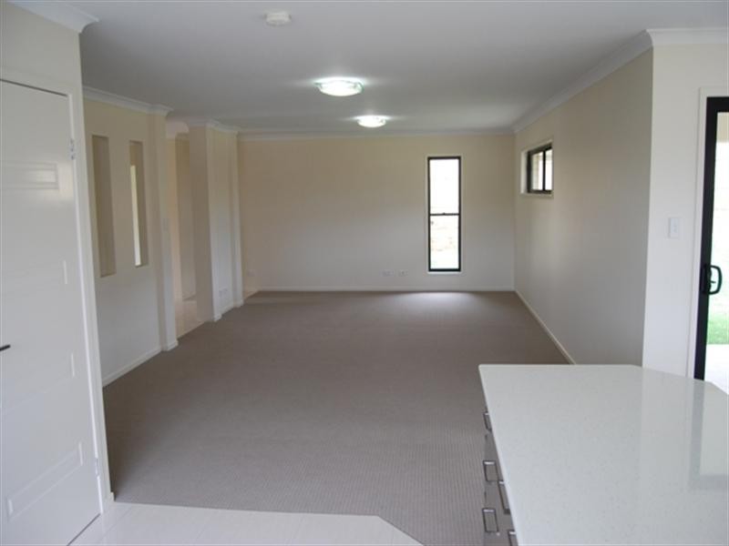 25 Spotted Gum Street, Heathwood QLD 4110