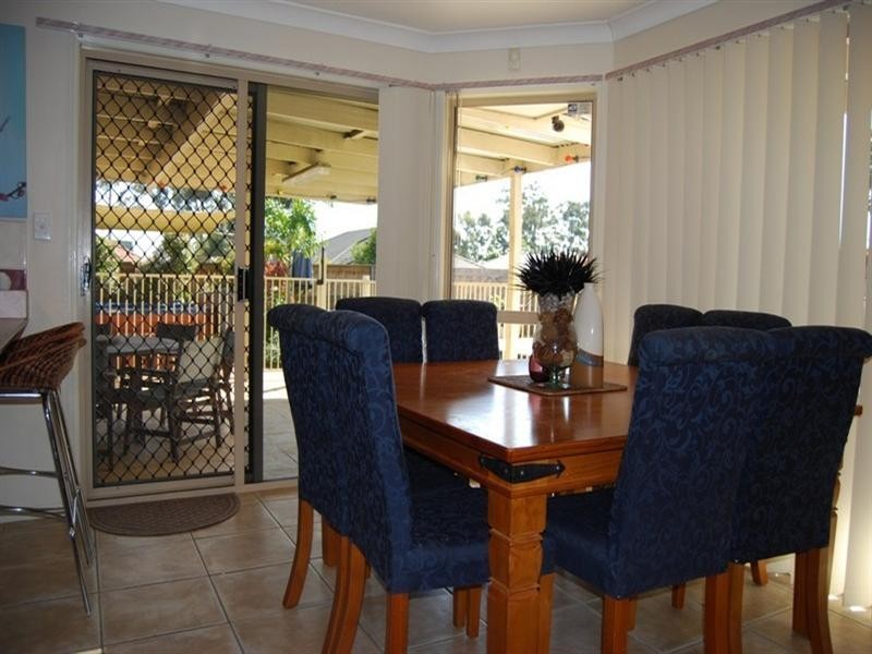 2 Blenheim Close, Forest Lake QLD 4078