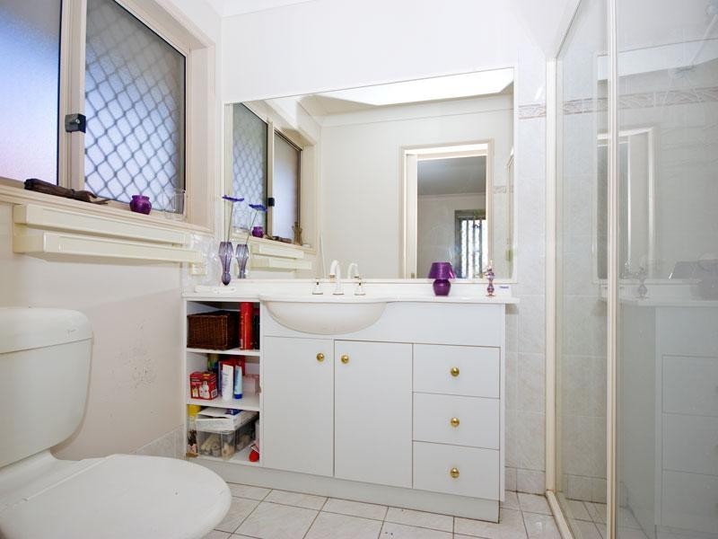 17 Bannister Place, Forest Lake QLD 4078