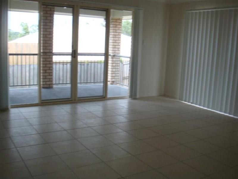 10 Nullarbor Circuit, Forest Lake QLD 4078